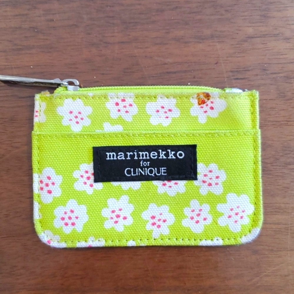 Marimekko for Clinique Green White Flowers Card Coin Case Wallet